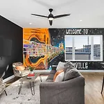 11 Beds 4 Bedrooms 4 Baths With A Rooftop Deck And Garage